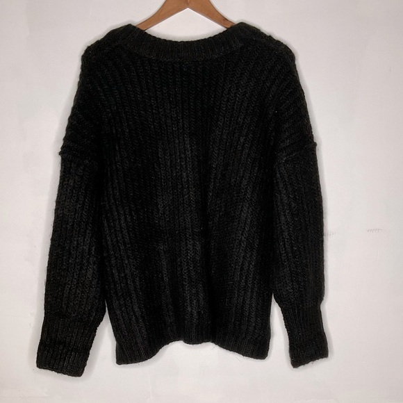 NWT Free People Black Thick Knit Crewneck Sweater - Picture 4 of 10